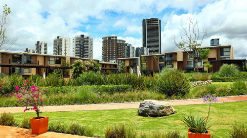 Imagen 1 de 30 de Sikul Casa 5 Tipo Town Houses En Venta (sonata)
