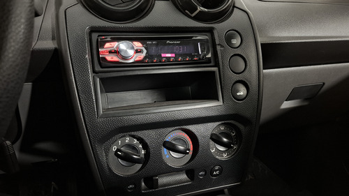 Ford Fiesta 1.6 Ambiente Plus