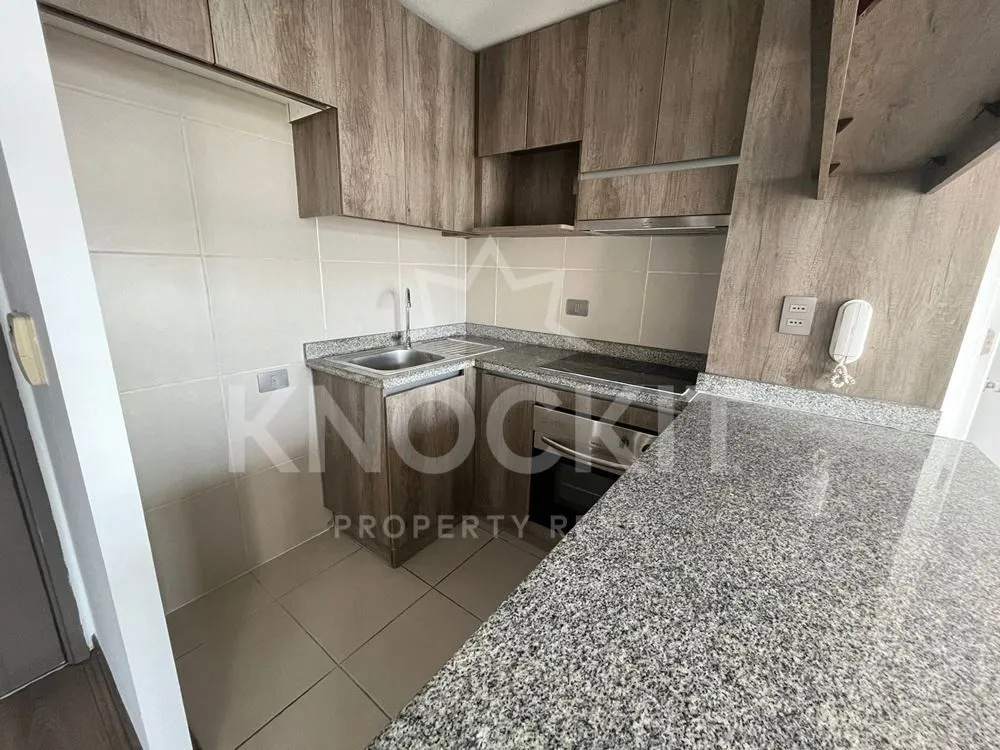 Imagen 3 de 14 de Arriendo Departamento Con Balcón 2d2b Estacion Central
