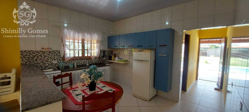 Imagem 13 de 16 de Chácara Com Ótima Localização, Casa 3 Dormitórios, Churrasqueira E Piscina.