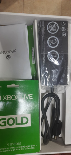 Xbox One 500gb Microsoft - Sin Control Negro (Usado)