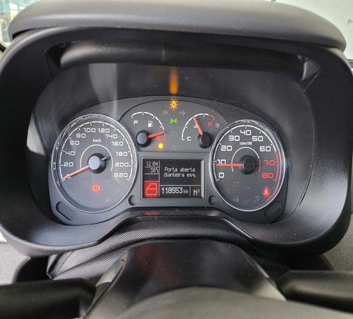 Fiat Punto 1.8 ESSENCE 16V FLEX 4P AUTOMATIZADO