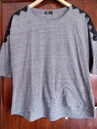 Remera Sofi Caputo Talle 2