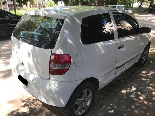 Volkswagen Fox 1.6n Comfortline 3 Ptas. Mt / Nafta / 2007