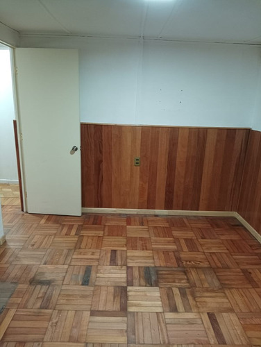 Arriendo Casa Remodelada 3 Dormitorios, 2 Baños, Patio