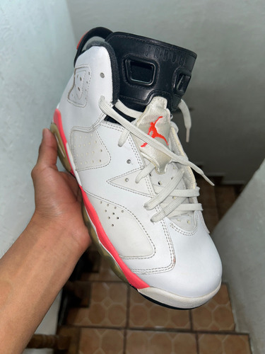 Jordan Retro 6 Infrared Originales, Muy Poco Uso, Sin Detall (Usado)