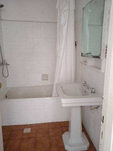 Alquiler,apartamento,aguada,un Dormitorio, Muyy Ampliooo