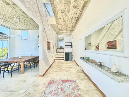 Casa En Venta En Pueblo De José Ignacio Cuatro Dormitorios Y Dependencia