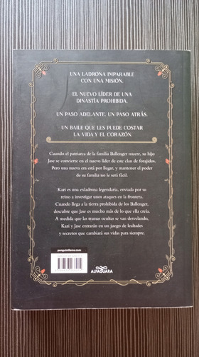 Baile De Ladrones - Mary E. Pearson