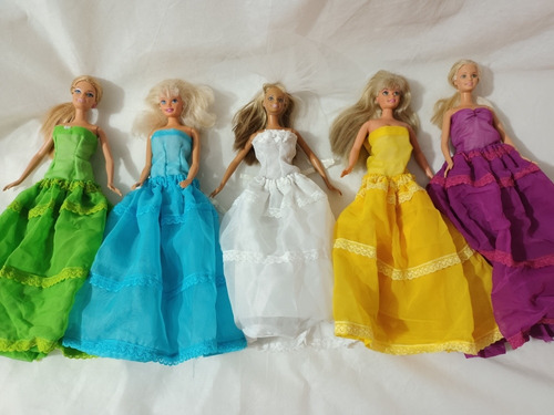 Vestido De Princesa Para Muñeca Barbie O Similar Muñeca X 4 (Usado)