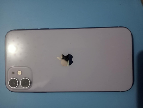 Apple iPhone 11 (64 Gb) - Morado (Usado)