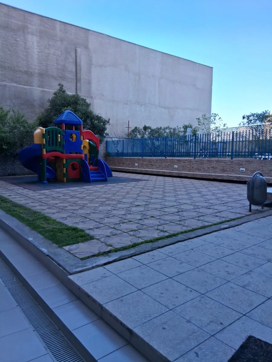 Imagen 5 de 23 de Comodo Departamento 2 Dormitorios, Dos Baños Primer Piso