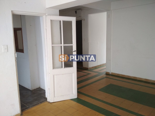 Imagen 10 de 26 de Casa En Centro De San Carlos