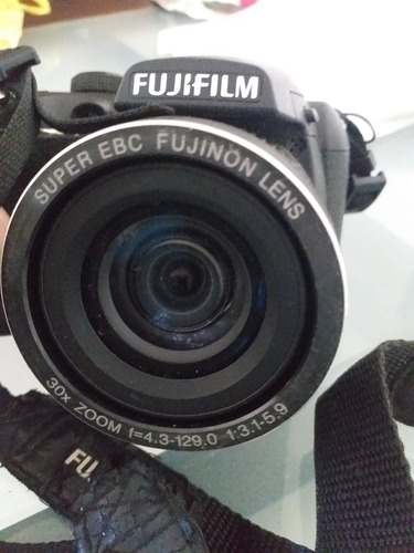 Vendo Essa Câmera Fotográfica Da Fujifilm 14 Megapixels,