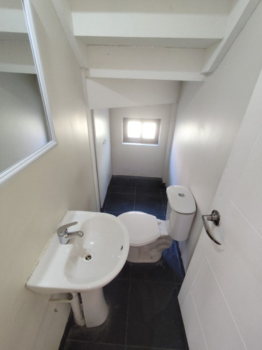 Se Vende Hermosa Casa En Loteo Las Hacienda Las Vizcachas..