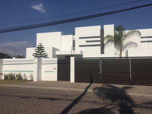 Casa En Venta  En   Villas Del Meson!!