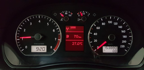 Vw Polo Sedan 1.6 Comfort Prata 2013 Flex