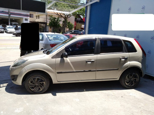 Ford Fiesta 1.0 Rocam Hatch 8v Flex 4p Manual