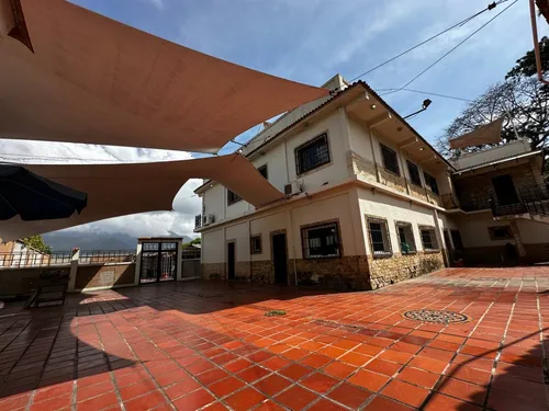 Casa En Venta En Parque Caiza