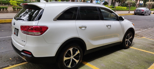 Imagen 4 de 14 de Kia Sorento 2016 3.3l Ex Pack Nav Awd 7 Pas Mt