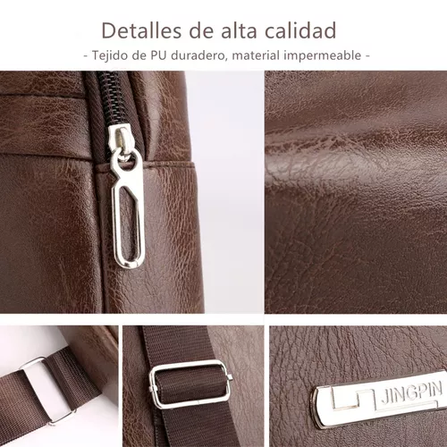 Pin de DP18 en Mochilas/Mariconera