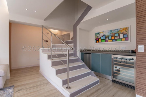 Carla Gonzalez Apartamento En Venta En La Urbanizacion El Rosal Mls #25-7040 Sc