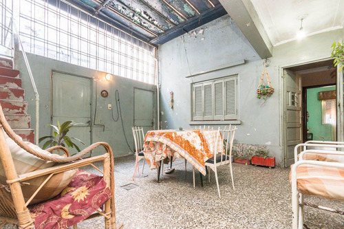 Imagen 23 de 30 de Casa 3 Amb C/cochera Y Fondo. Escucha Oferta