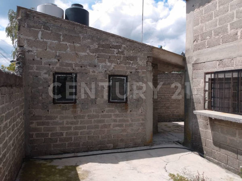 Bodega Con Amplio Terreno En Venta En Jilotepec, Estado De México