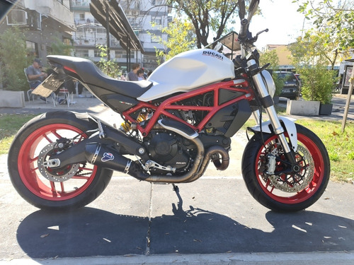 Ducati Monster 797