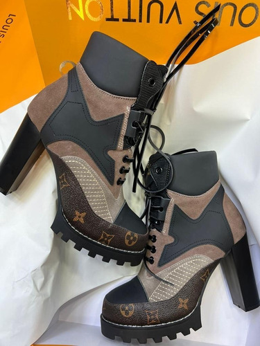 Imagen 4 de 5 de Botas Botines Louis Vuitton Star Trail Mujer