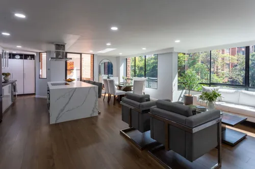 Apartamento En Venta En Loma De Los Balsos. Cod V21555