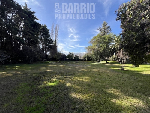 Casa En Venta En Chicureo, A Pasos Del Colegio Santa Cruz