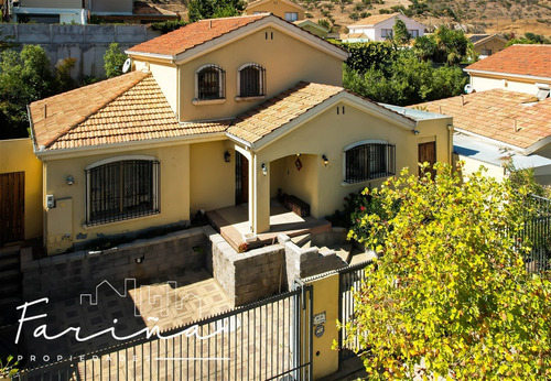 Se Vende Casa En El Huinganal 4d+3b, Lo Barnechea