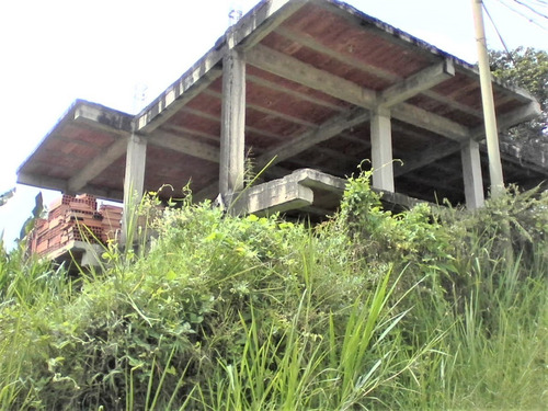 Imagen 1 de 7 de Terreno Con Estructura