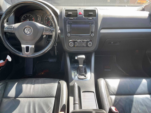 Volkswagen Vento 2.0 T Fsi Elegance Dsg 2011
