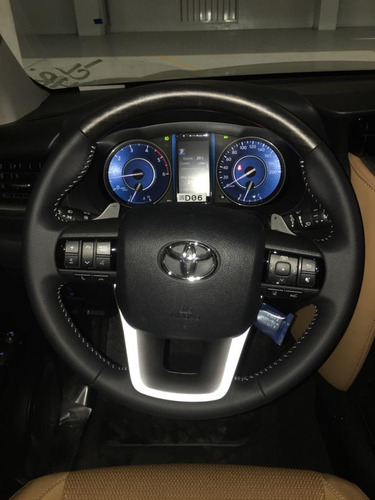 Imagen 2 de 2 de 2021 Toyota Fortuner 4wd Suv 2.8l Diesel -v At