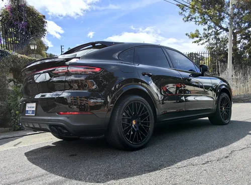 Porsche Cayenne 3.0 Platinum Edition