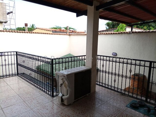 Imagen 24 de 28 de Hermoso Townhouse En Venta Urb Ciudad Jardín - Cagua 22-27064 Gjg 04243717762