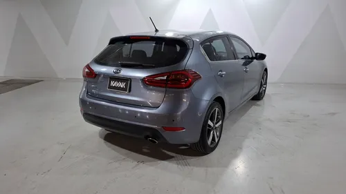 Kia Forte 2.0 SX MT