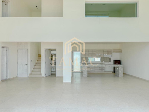Casa En Venta En Tequesquitengo, Jojutla, Morelos