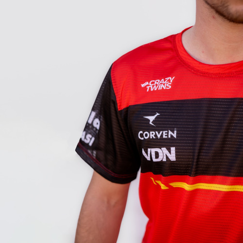 Imagen 4 de 6 de Remera Oficial Manu Urcera Tc 2023 / Hombre