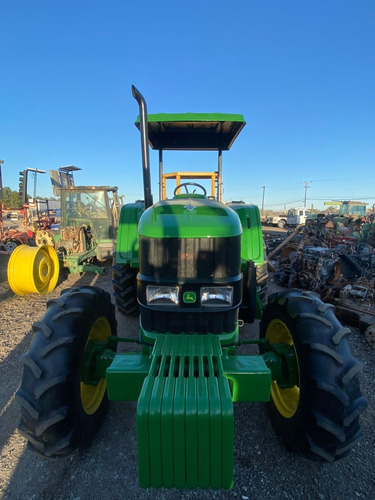 Imagen 5 de 14 de Tractor John Deere 6100 D