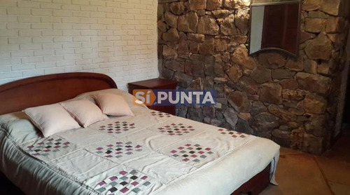 Imagen 8 de 12 de Casa En Venta