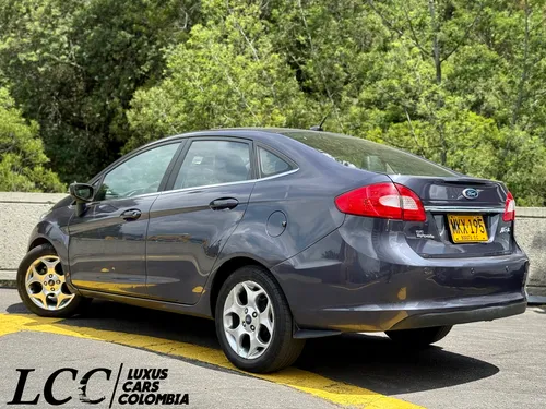 Ford Fiesta 1.6 Hatchback Automática