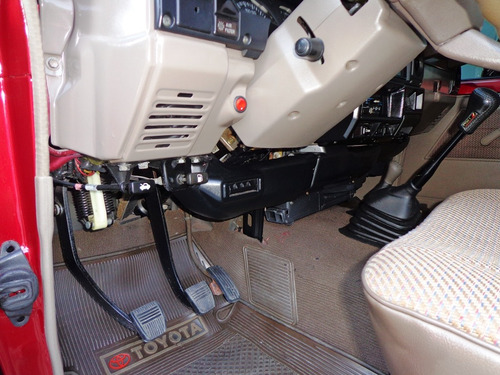 Imagen 9 de 18 de Toyota Macho Lx 1995 V6 4x4 Sincrónico 100% Original
