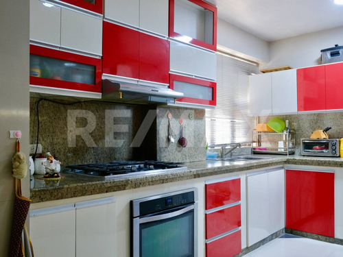 Apartamento En Venta La Chimenea Valencia De Oportunidad , Bien Ubicado Y Con Todas Las Comodidades. Cercano A Comercios De Importancia Y De Primera Necesidad, El Acceso A Las Vías Principales. Dapo