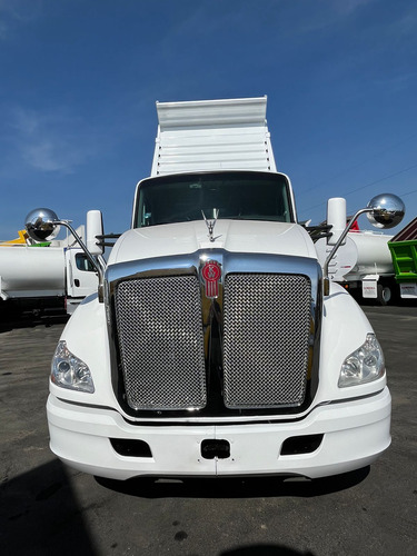 Kenworth T660 Volteo De 14 Mts Minero