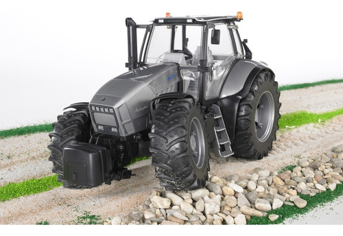 Tractor Lamborghini R8.270 Dcr Escala 1:16 Bruder 3084 Color Gris