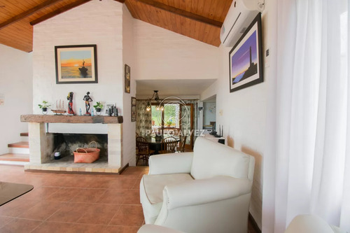 Casa En Alquiler Temporal, Frente Al Mar. Ideal Para Disfrutar En Verano.