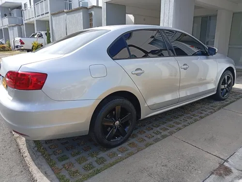 New Jetta Trendline 2.5